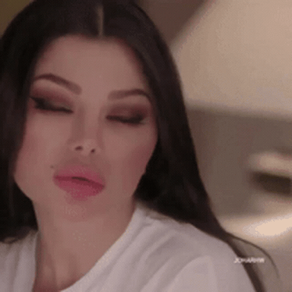صورة متحركة عربية GIF: هيفاء وهبي هيفا هيفاء هيفاءوهبي — هيفاء وهبي، هيفا، هيفاء — للمشاركة على واتساب